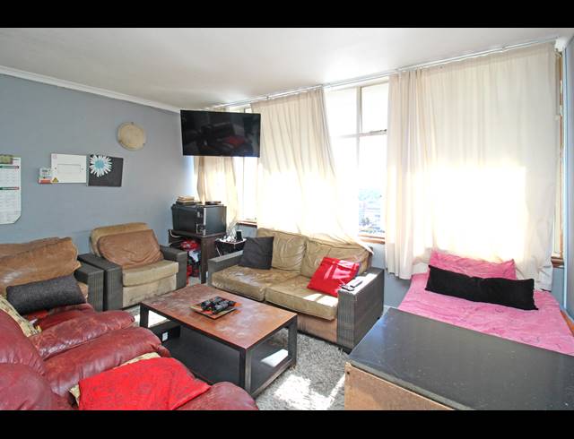 2 BEDROOM APARTMENT FOR SALE IN FERNDALE